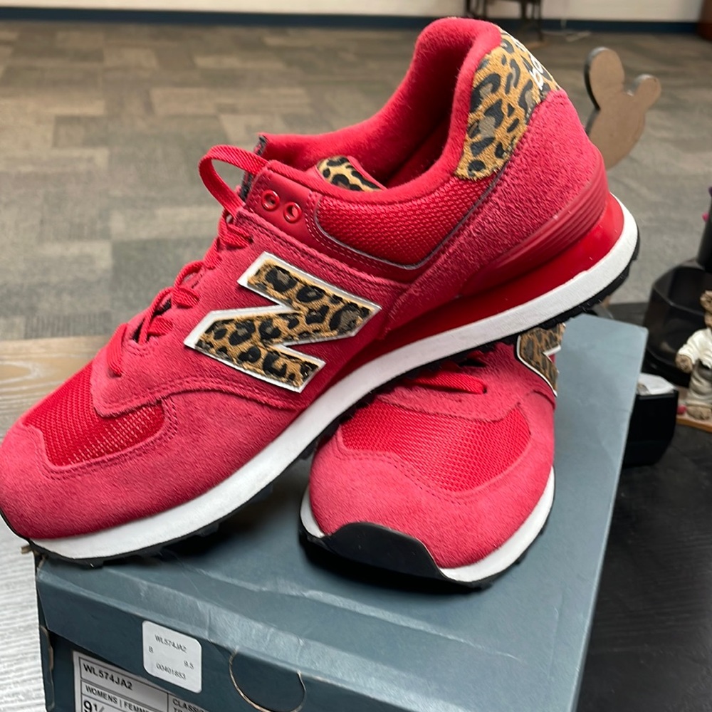New Balance Tennis Shoes